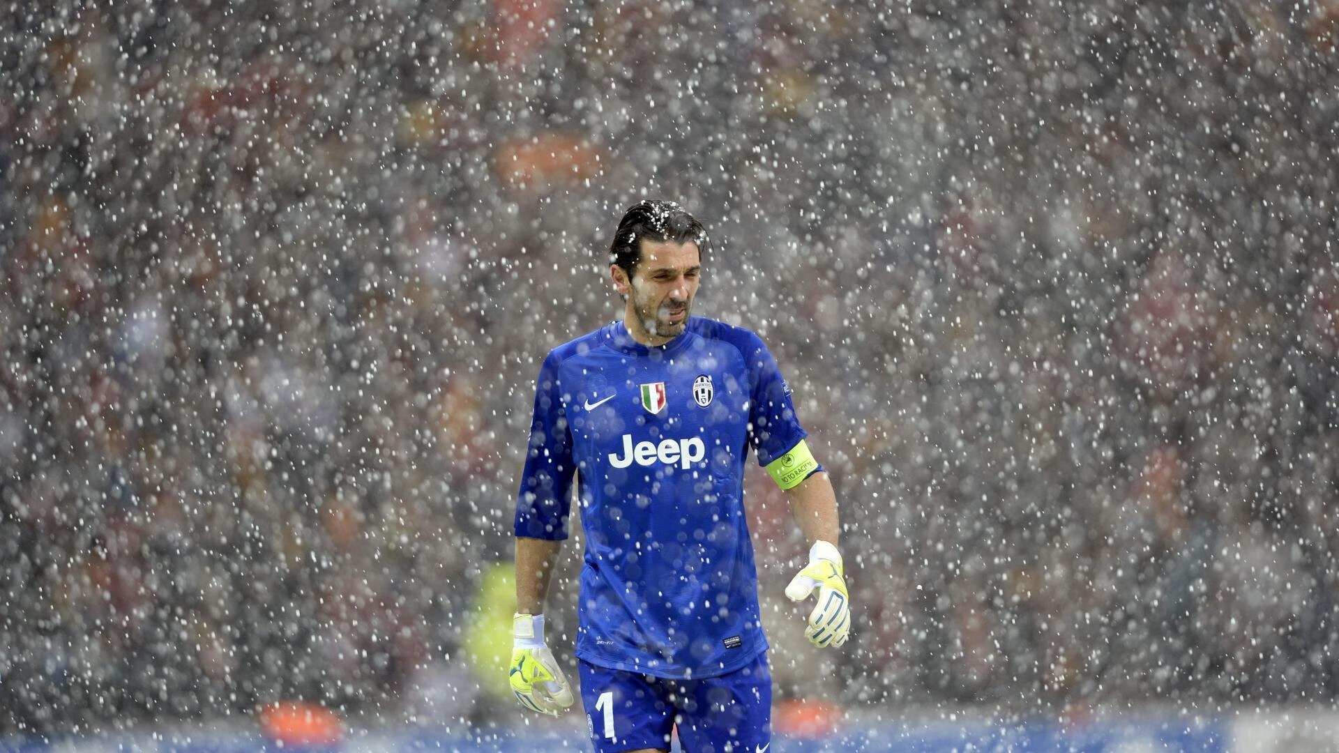 _虚拟动感剧场：运动与视觉的盛大演出_，虚拟现实运动锻炼